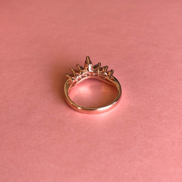 Bagatiba Tiara Rose Gold Ring - Picture 3 of 3